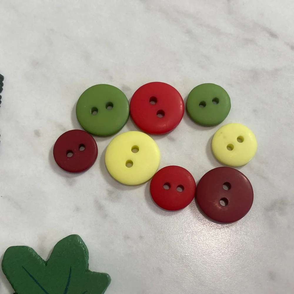 Winter Button and Wooden Leaf Embellishments